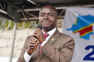 Kinshasa : Ngobila élu gouverneur (29 voix) devant Batumona (12 voix), Kabemba (3 voix), Kibuka 2 (voix), Deo Kasongo (1 voix), Bimwala 1(voix)